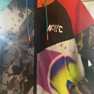 Nike Men’s medium never been worn no tags